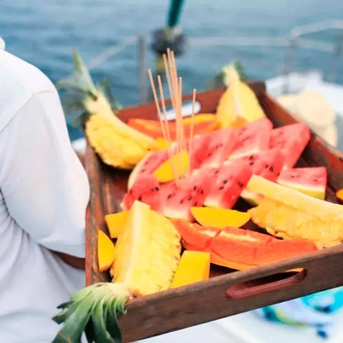 Catamaran-Fresh-Fruit-Guanacaste catamaran fresh fruit guanacaste